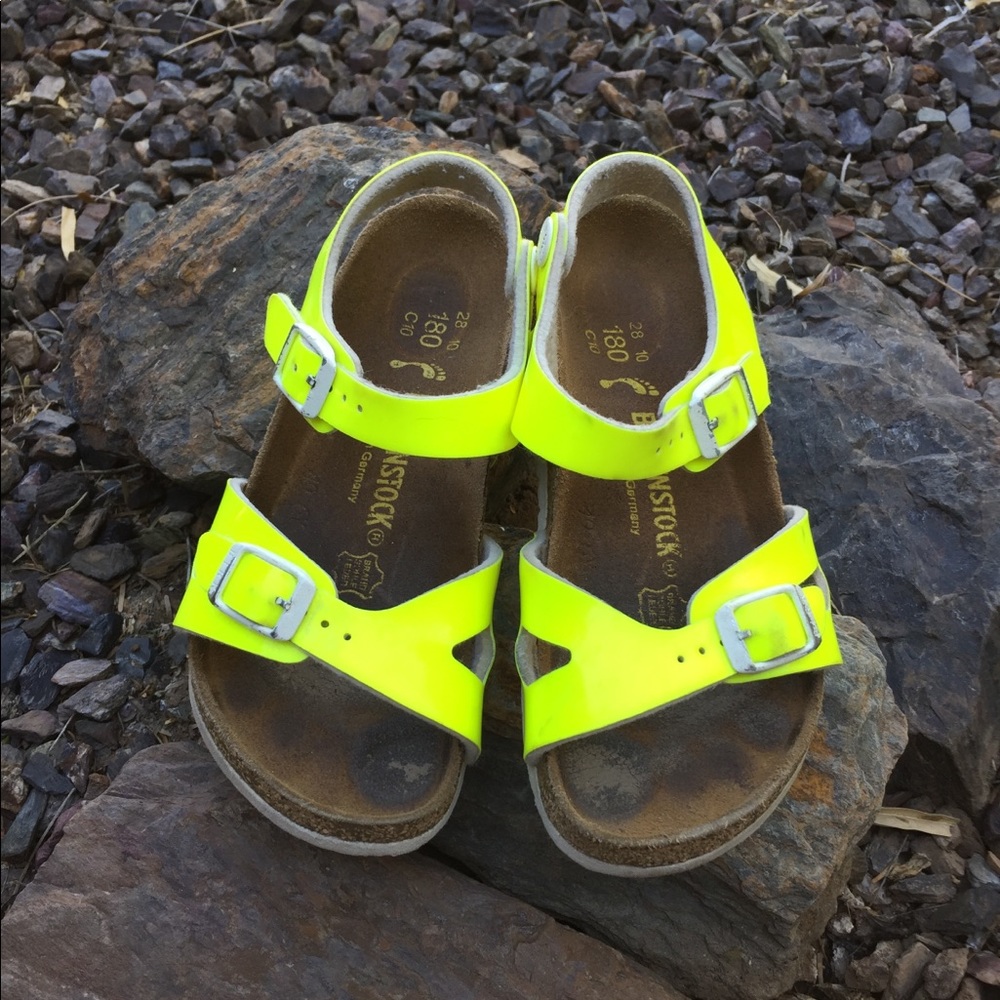 Birkenstock c10 180 narrow size 28
